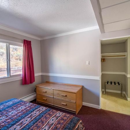 Canada'S Best Value Desert Inn & Suites Cache Creek Exteriör bild