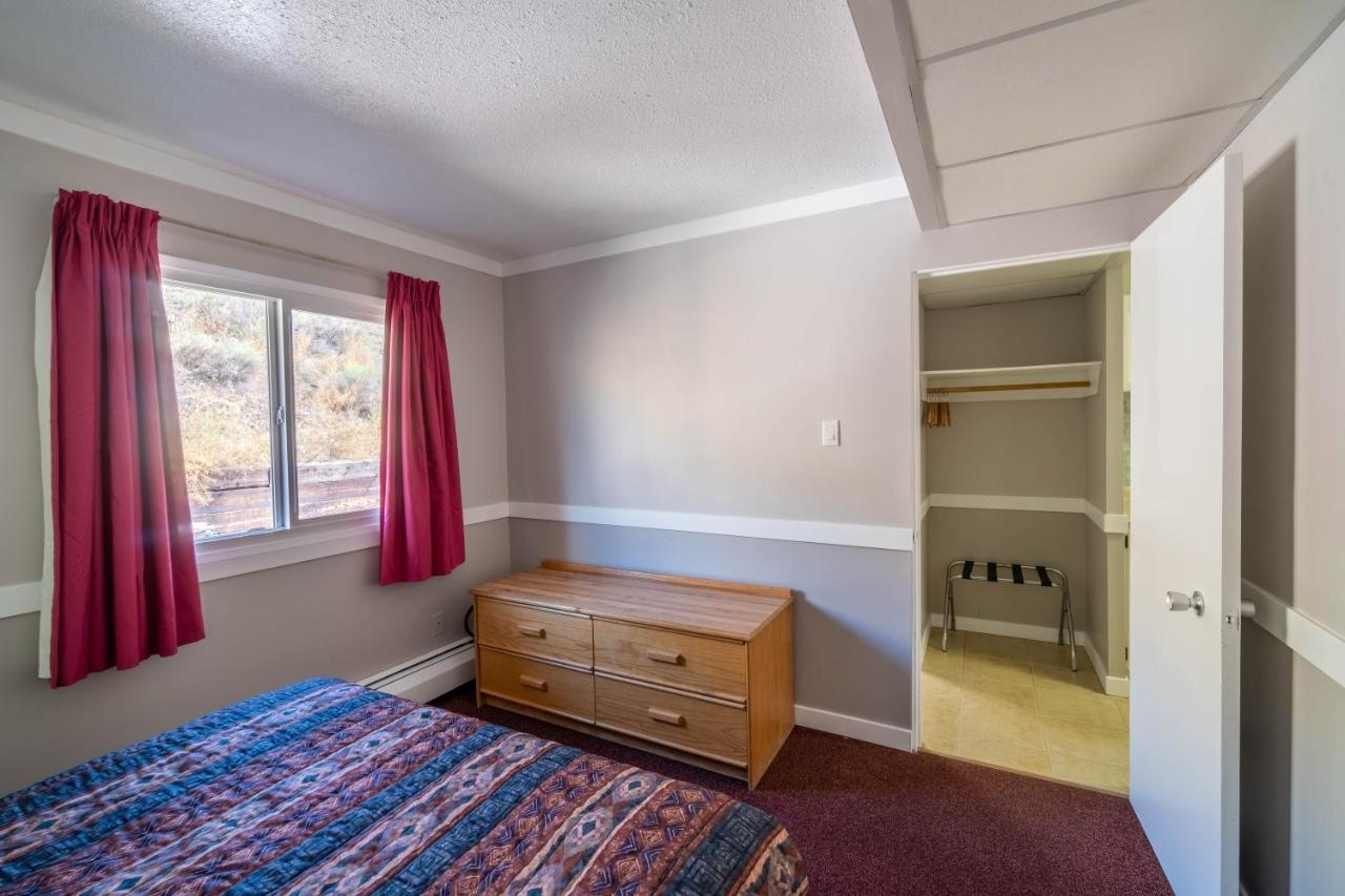 Canada'S Best Value Desert Inn & Suites Cache Creek Exteriör bild