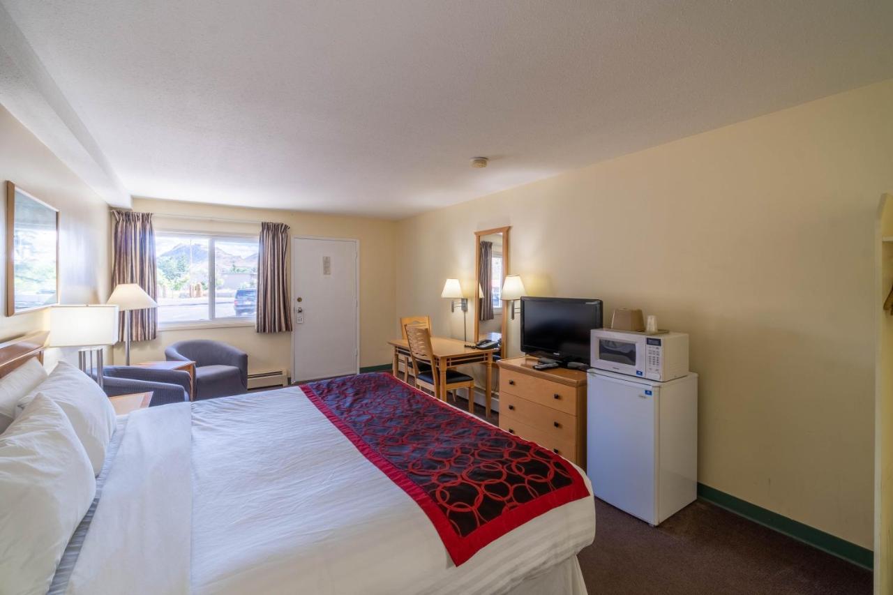 Canada'S Best Value Desert Inn & Suites Cache Creek Exteriör bild